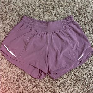 Lululemon Hotty Hot shorts💜